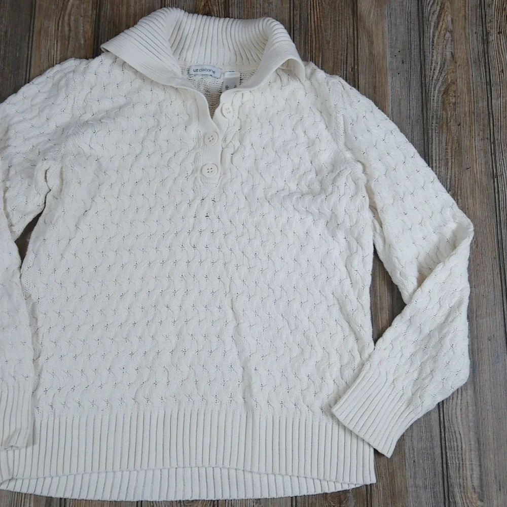 Liz Claiborne Knit Quarter Button Long Sleeve Sweater Top - Picture 3 of 9